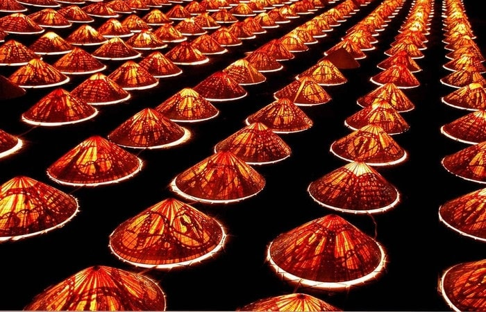 sombrero cónico tradicional