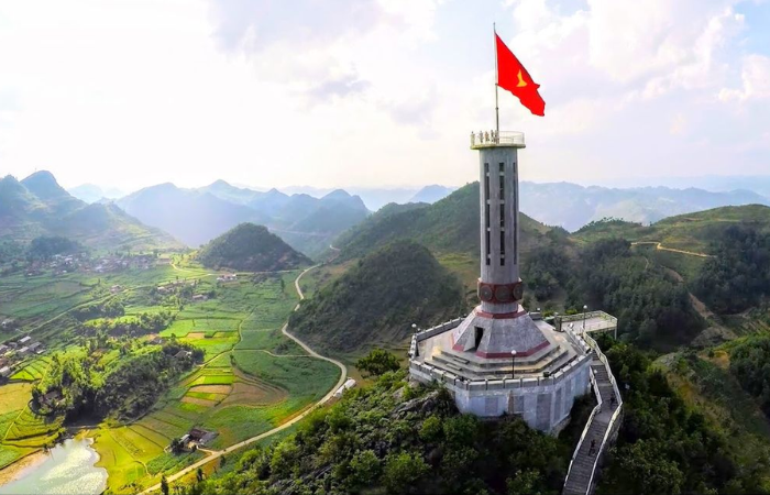 Asta de bandera Lũng Cú