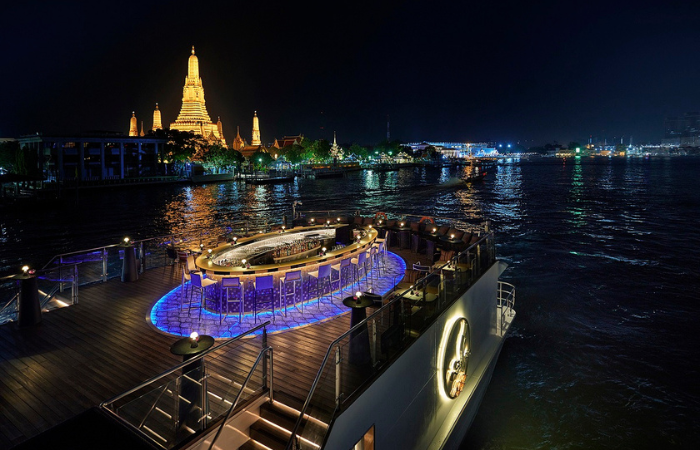 Cena en crucero de lujo por el río Chao Phraya