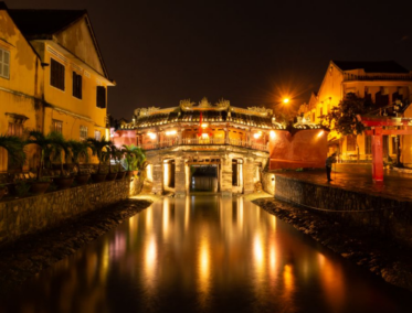HOI AN – ENCANTO HISTÓRICO Y SABORES AUTÉNTICOS