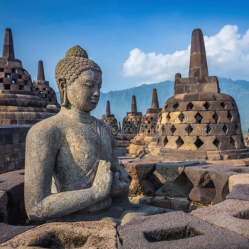 Yogyakarta – Borobudur, yoga y meditación