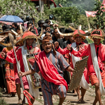  Inmersión profunda en las tradiciones ancestrales y ritos de Tana Toraja.