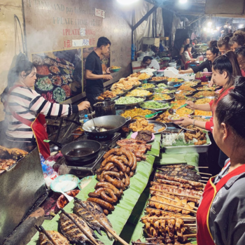  Luang Prabang – Crucero al atardecer y street food