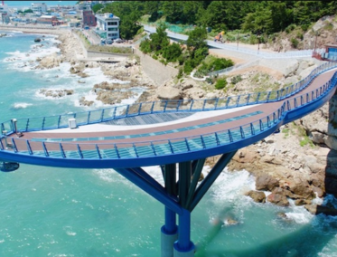 Puente Cheongsapo Skywalk